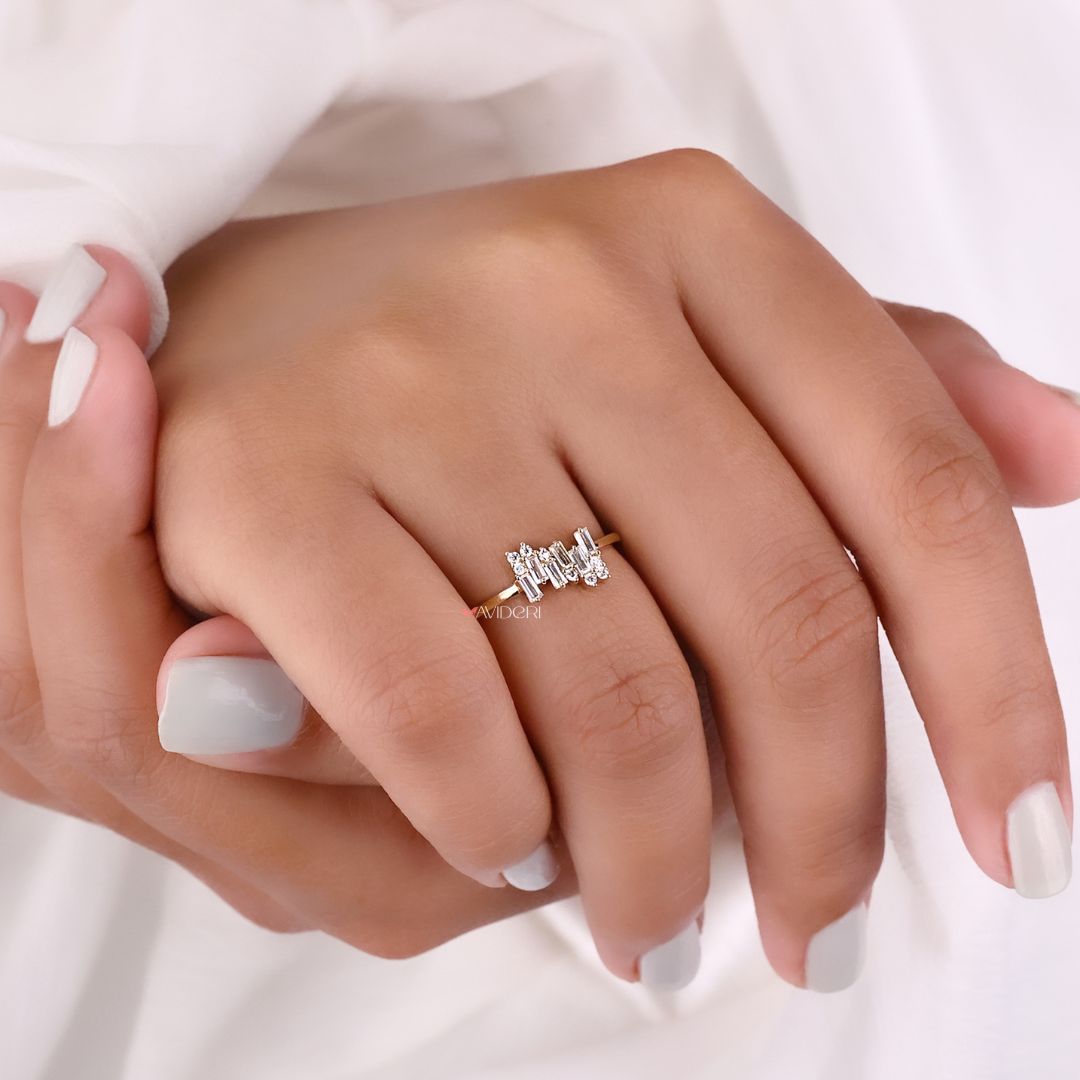 An Avideri ring worn on a hand with natural light.
