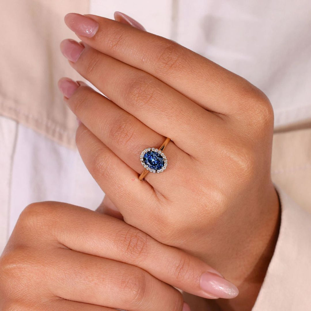 A dark blue ring with deep tones offers a rich, luxurious feel for everyday elegance.
