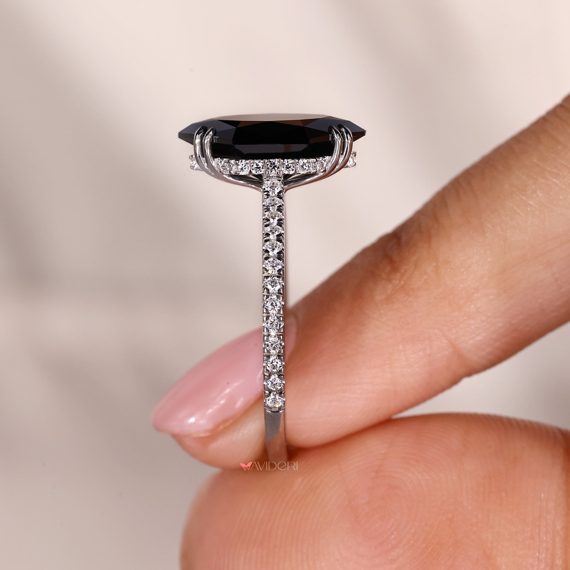 Pave round cut band set with shimmering accent stones.
