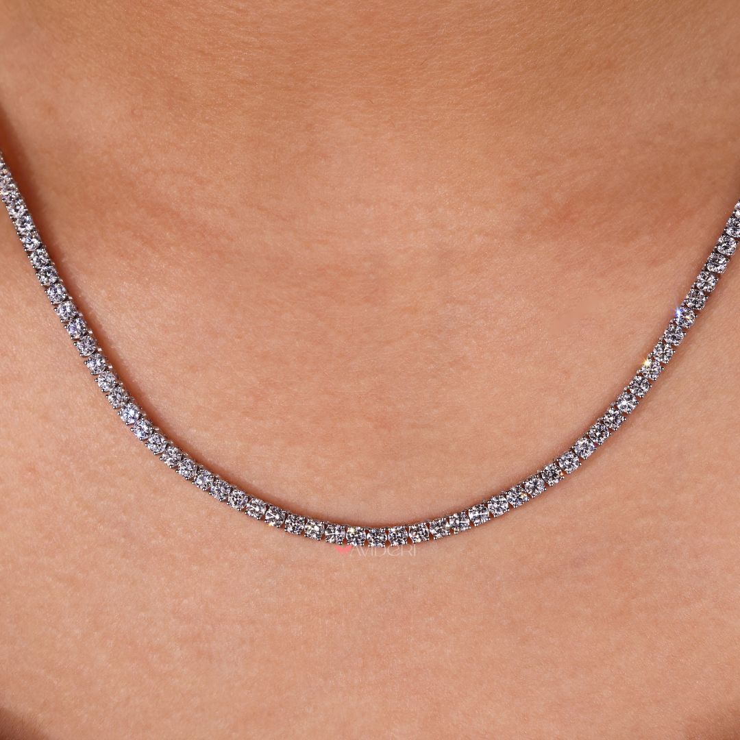 Round Diamond Necklace - White Gold