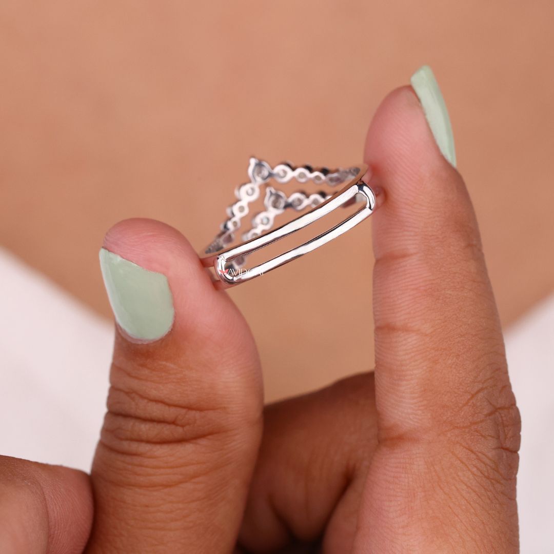 White gold wedding band shines with a sleek, polished finish for modern sophistication.
