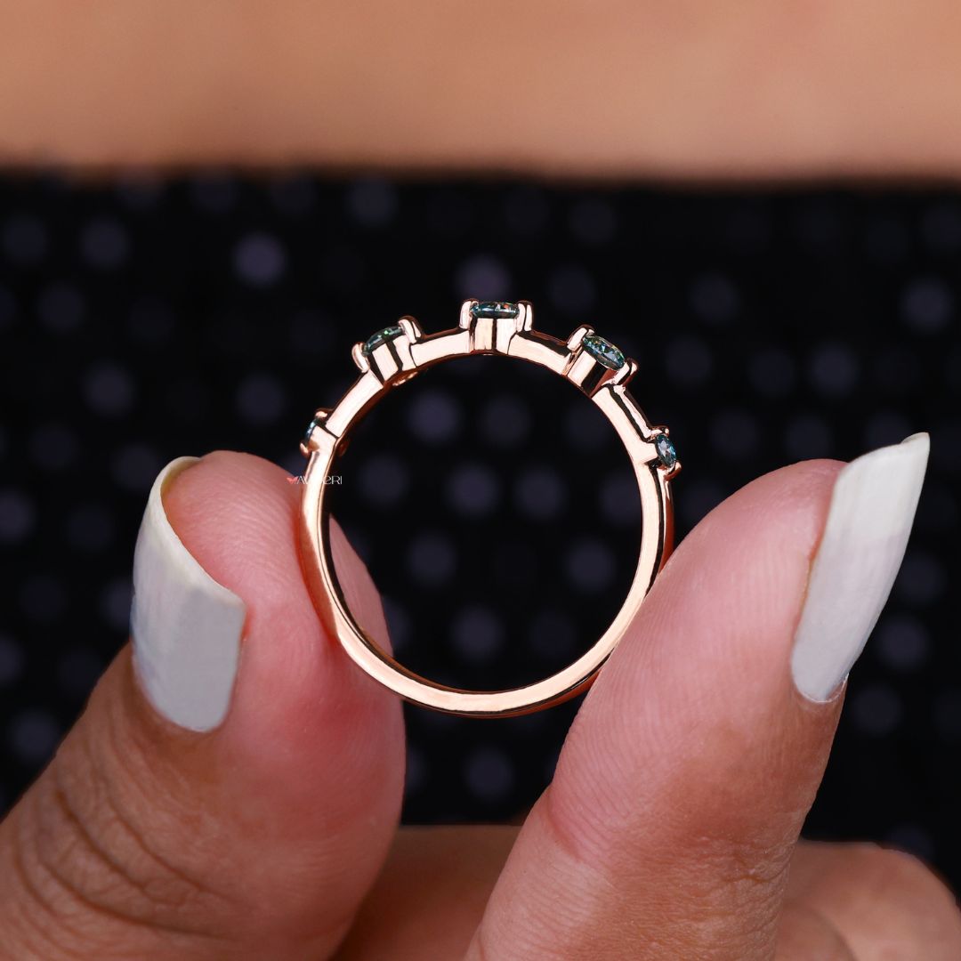 Designer wedding band combines luxurious details with expert craftsmanship and innovation.
