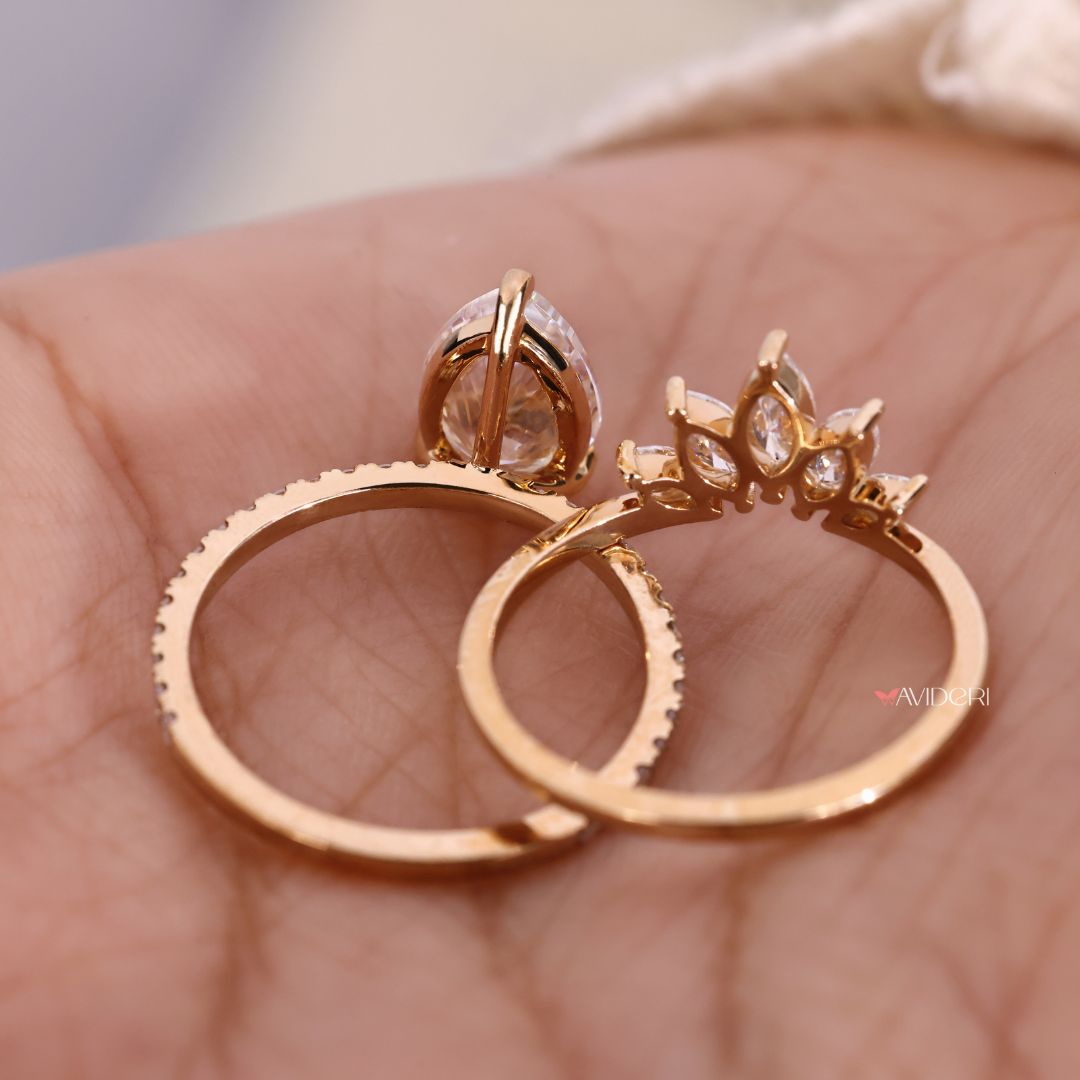 Yellow Gold Bridal Set brings a timeless warmth to the design.