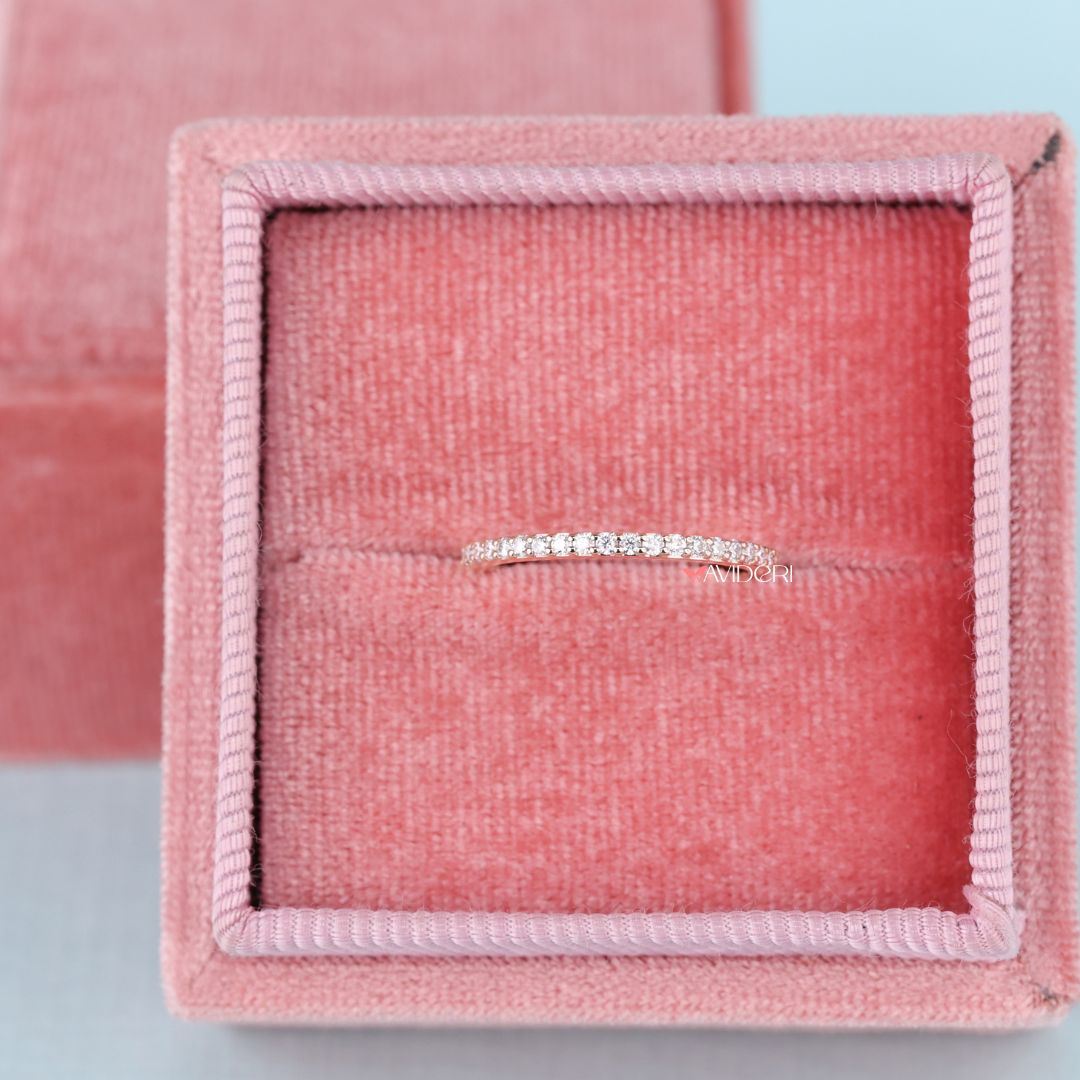 Buy wedding ring options that blend elegance, quality, and meaningful detail.
