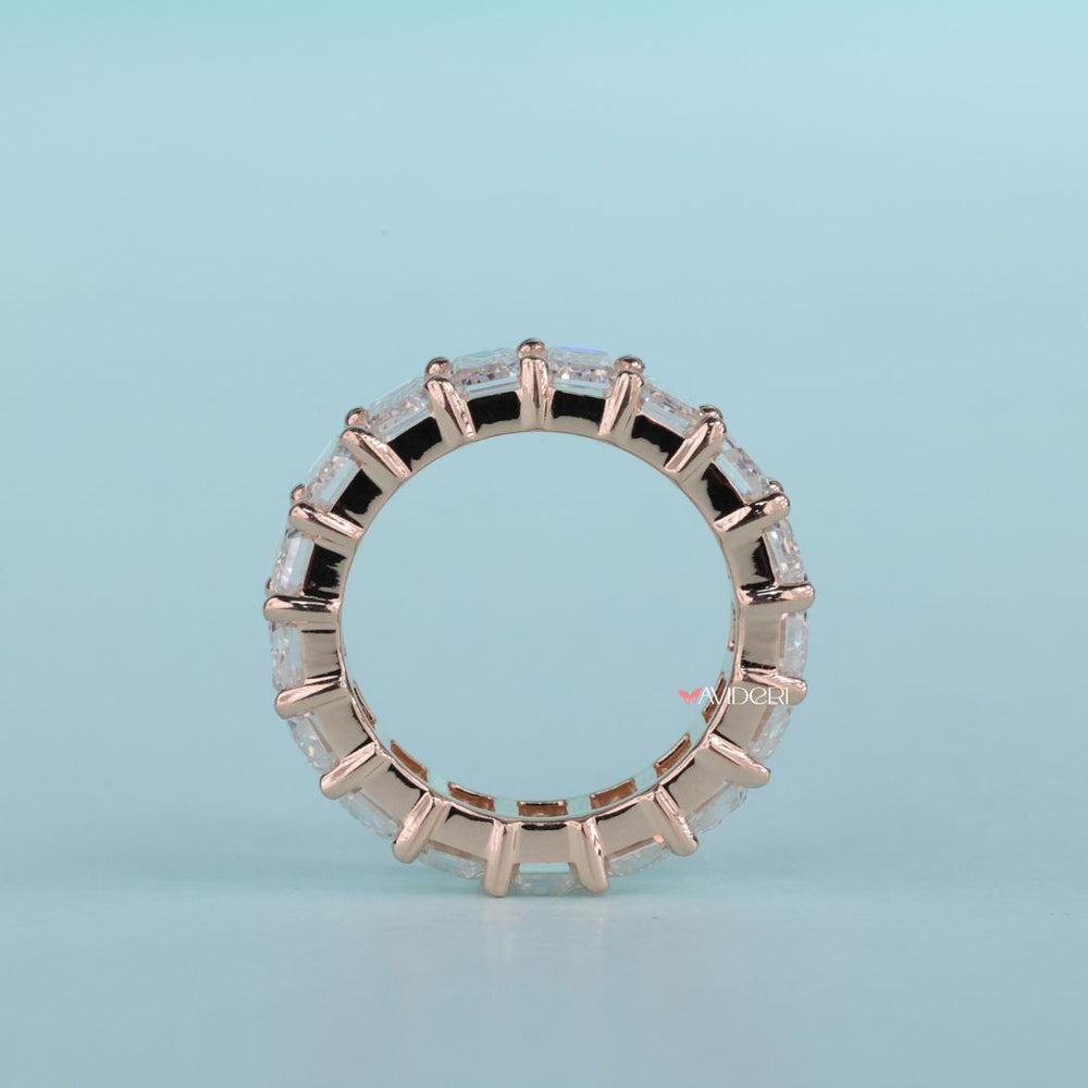 Handmade band offers artisanal quality with long-lasting comfort.
