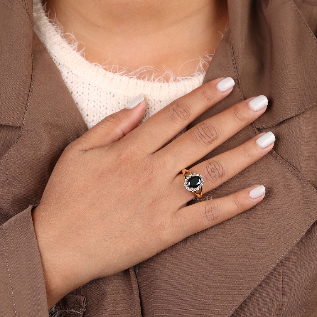 Yellow gold ring engagement to symbolize your forever love.
