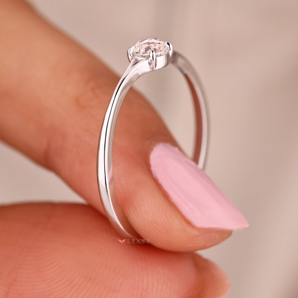 White gold ring with Lab Grown Diamond.
