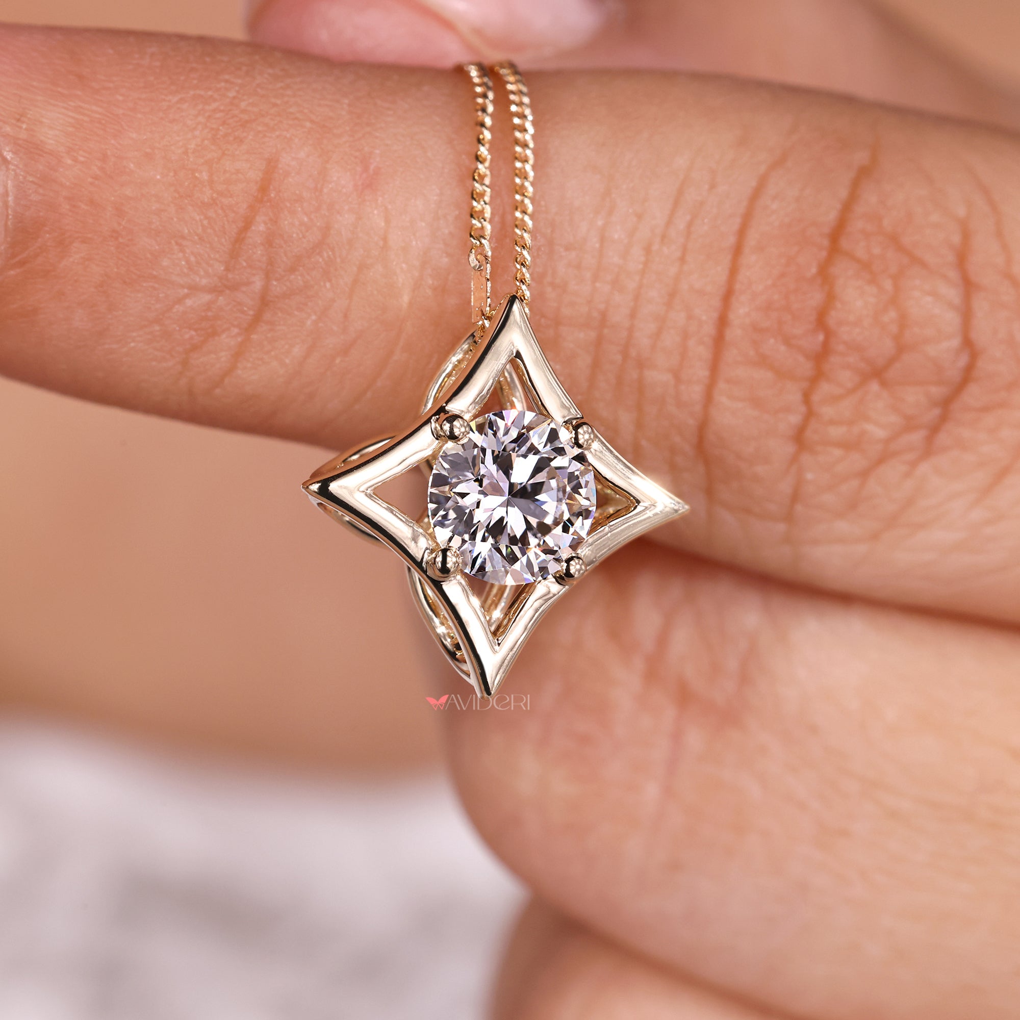 Buy pendant with solitaire diamond pendant look.