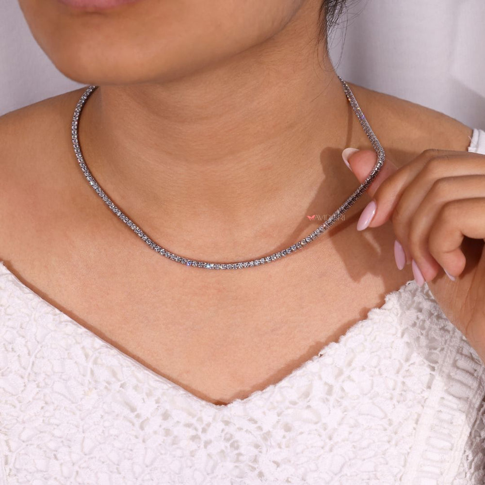 Round Diamond Necklace - White Gold