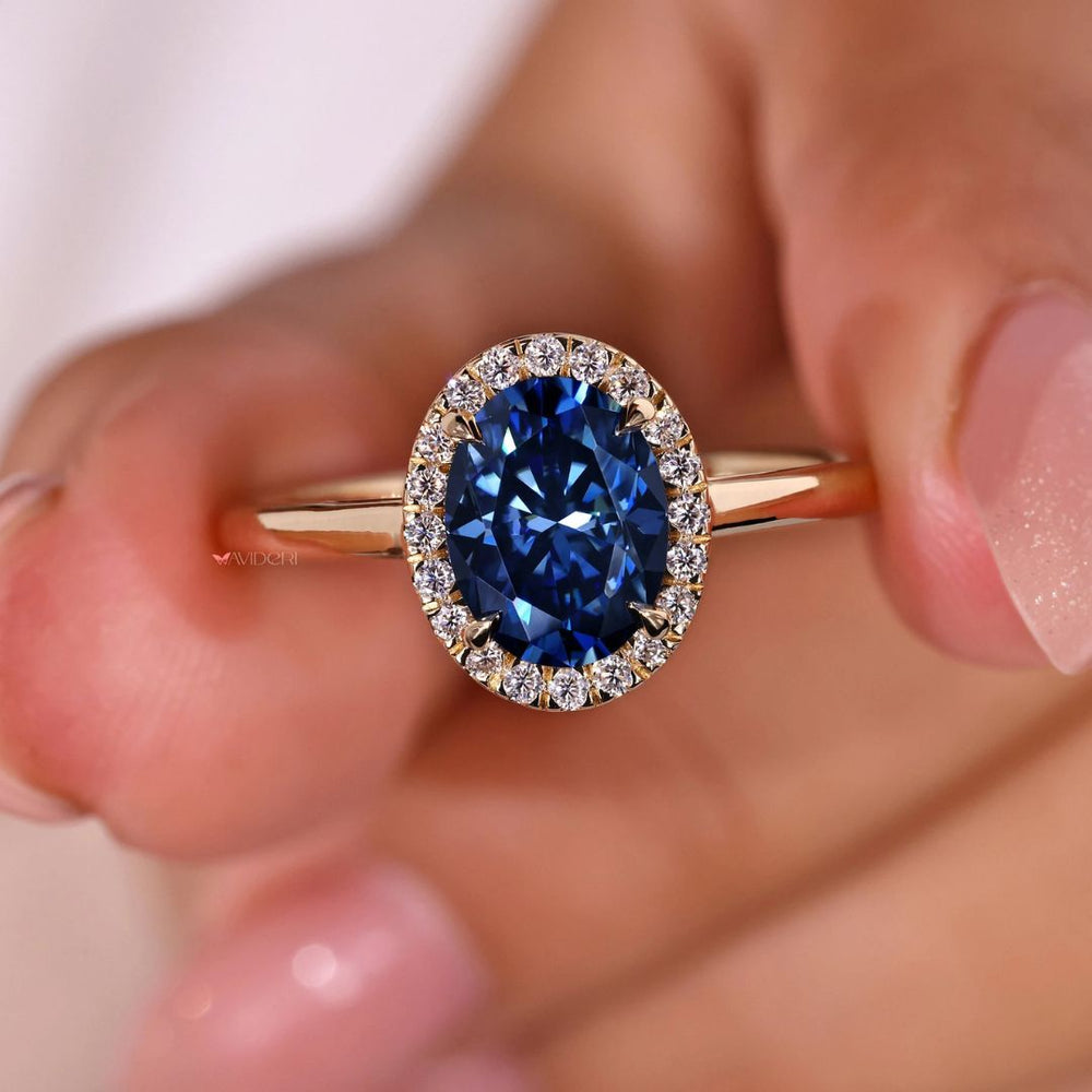 The micro halo engagement ring delivers detailed sparkle with a delicate, refined style.
