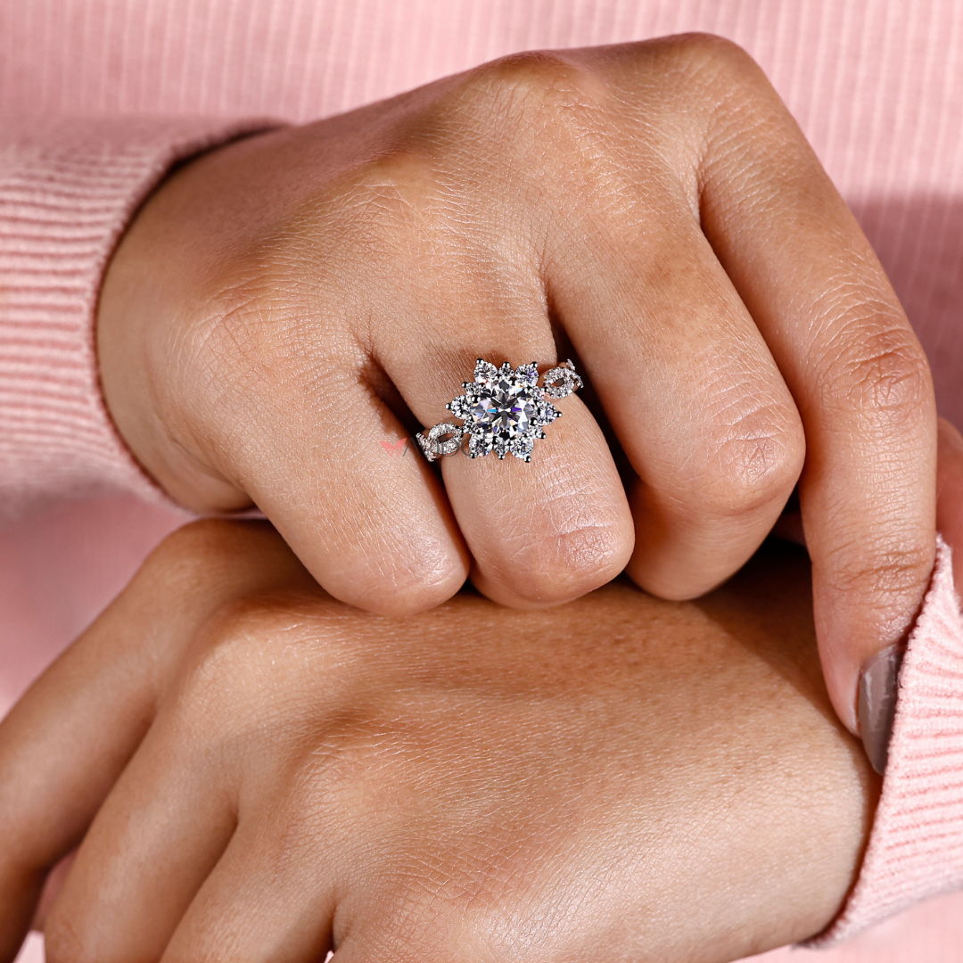 Small diamonds in a pave setting line the band with elegance.
