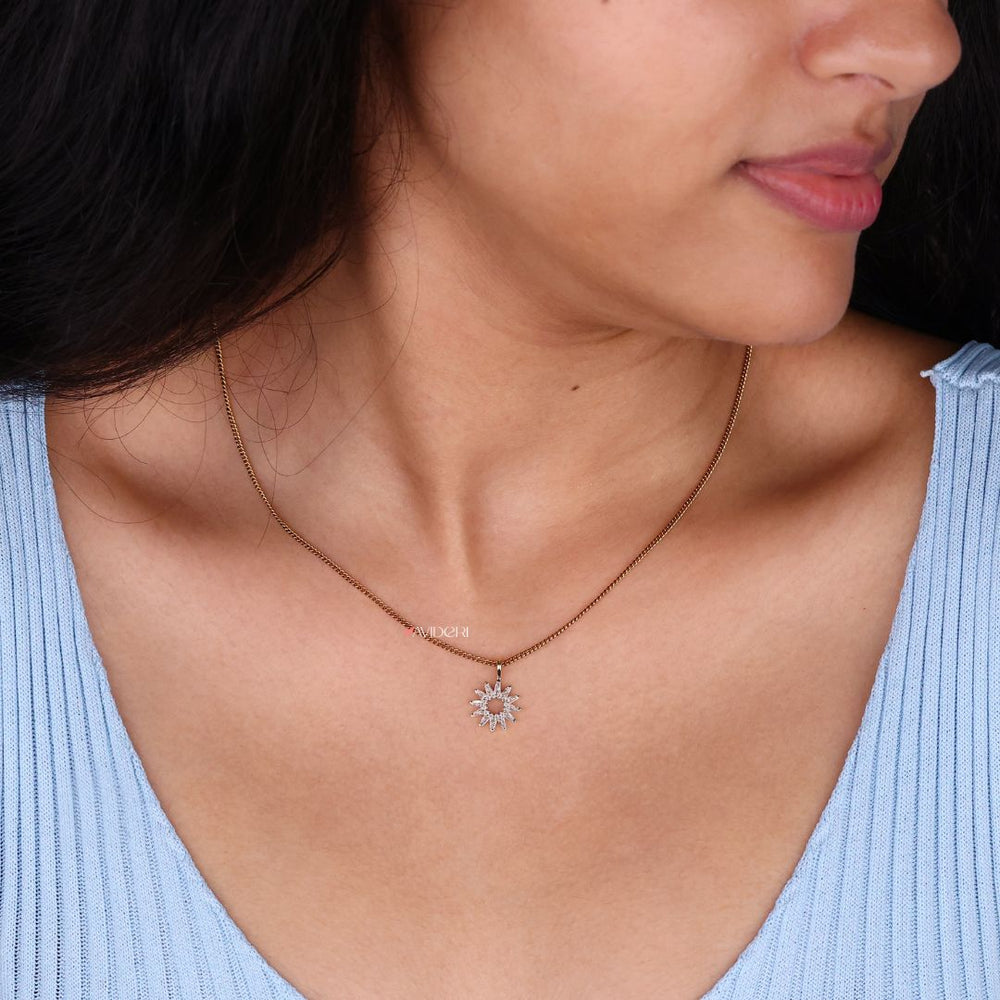 Gold pendant for women with a classic design.
