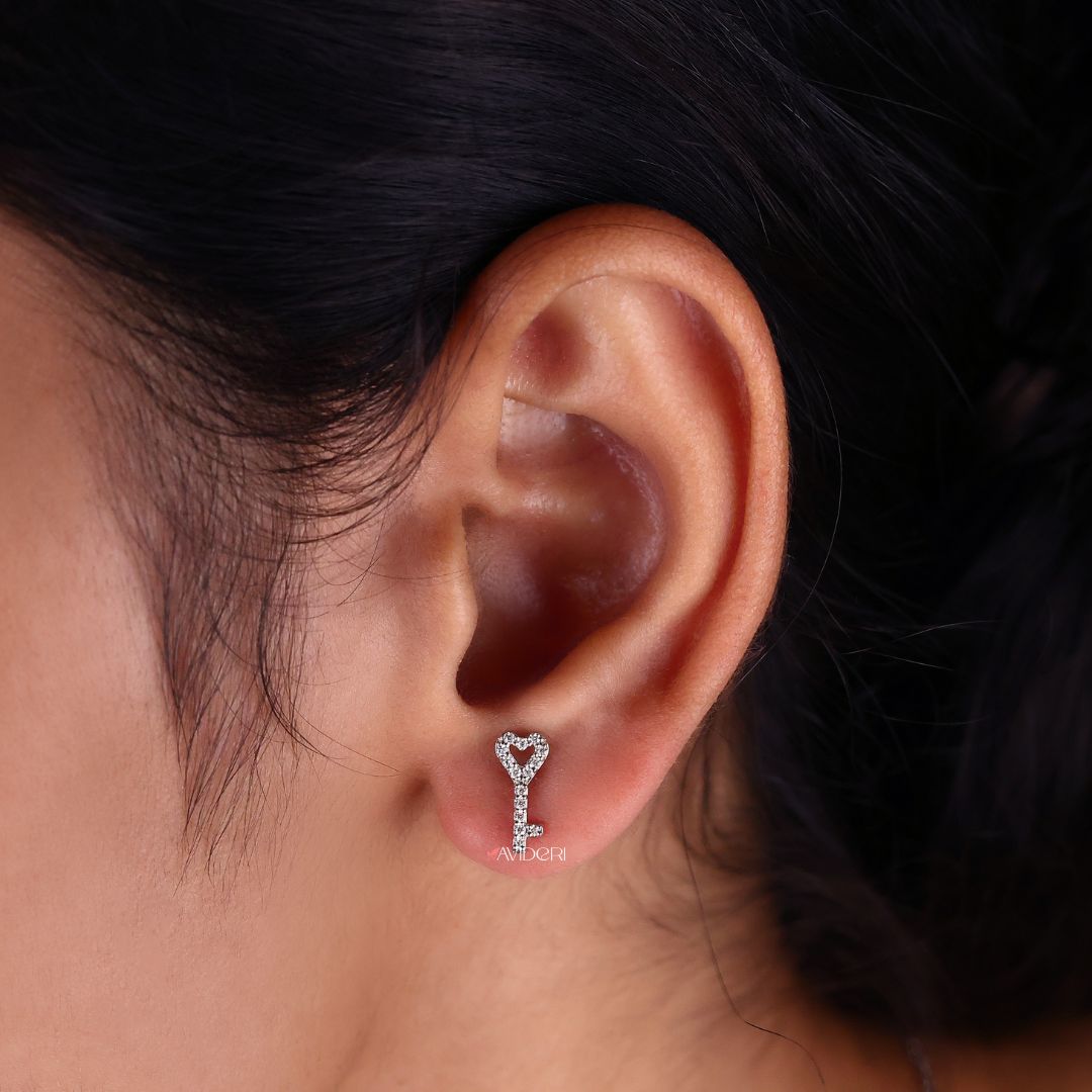 Pear Cut Earrings, simple yet elegant earrings with a classic pear-cut design that highlights the beauty of the stone.