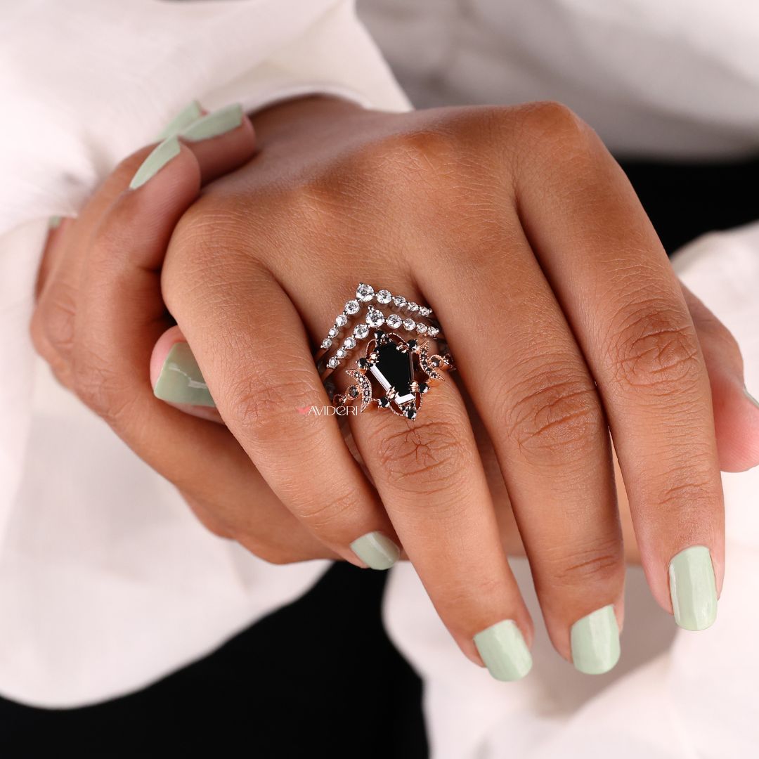 Round cut wedding band offers classic elegance with smooth curves and a polished finish.
