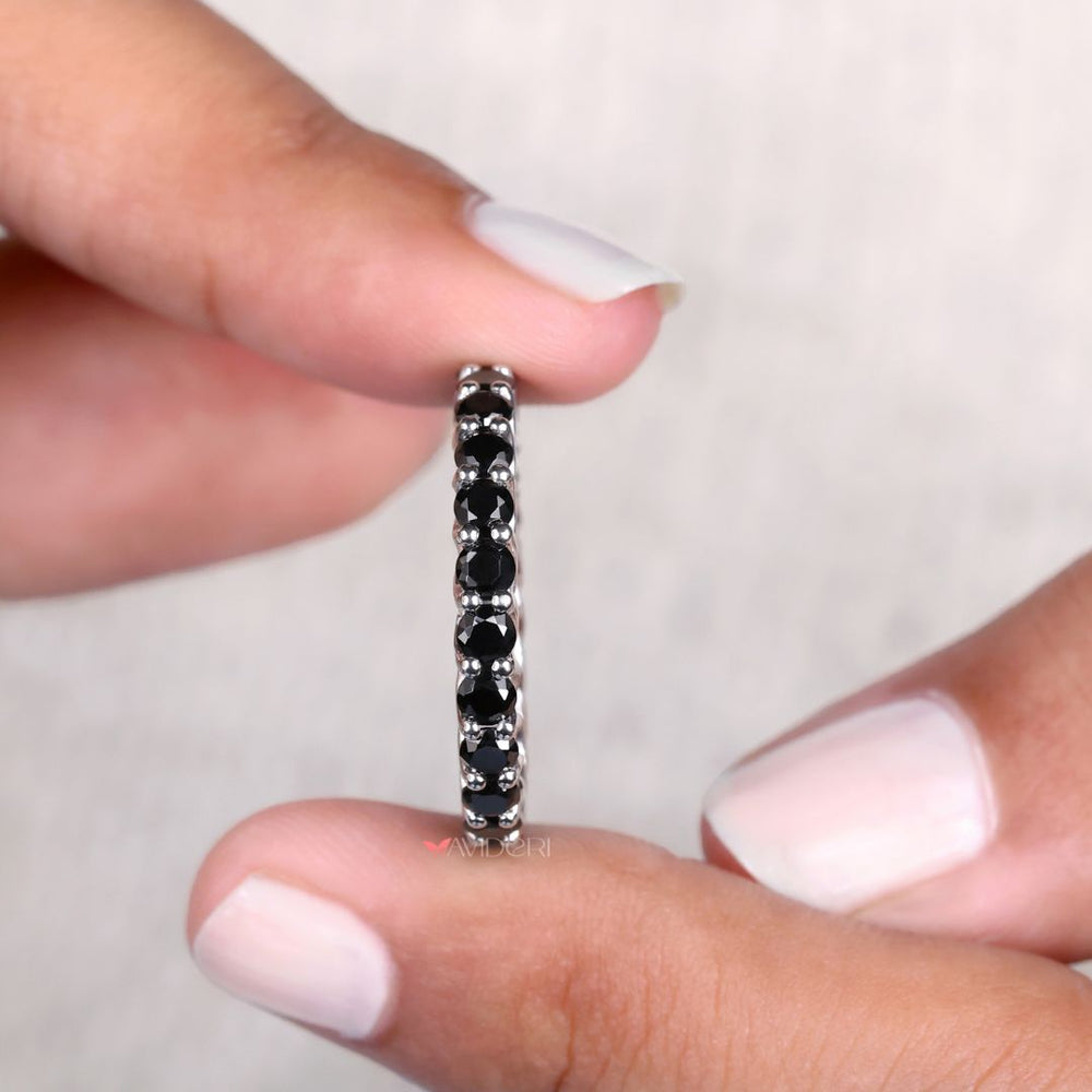 Avideri band with moissanite stones for a luxurious eternity ring.
