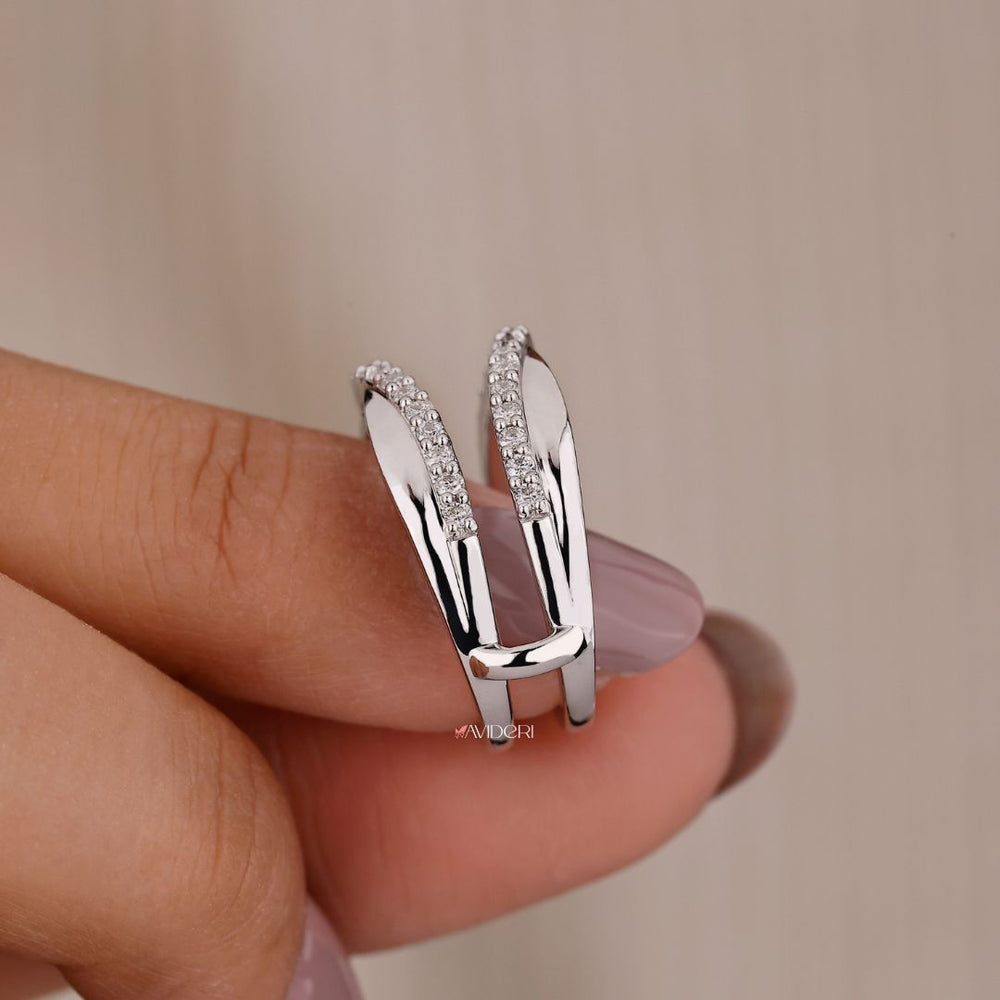 This handmade band showcases fine craftsmanship and attention to detail.