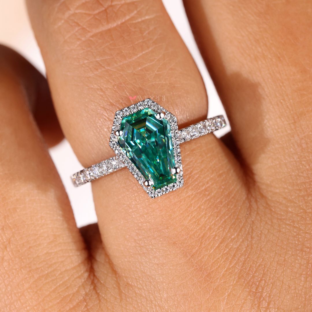 White gold ring designed for an elegant bridal look.
