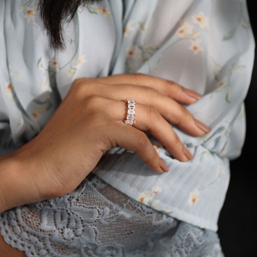 Buy wedding ring designs that blend elegance, strength, and lasting meaning.
