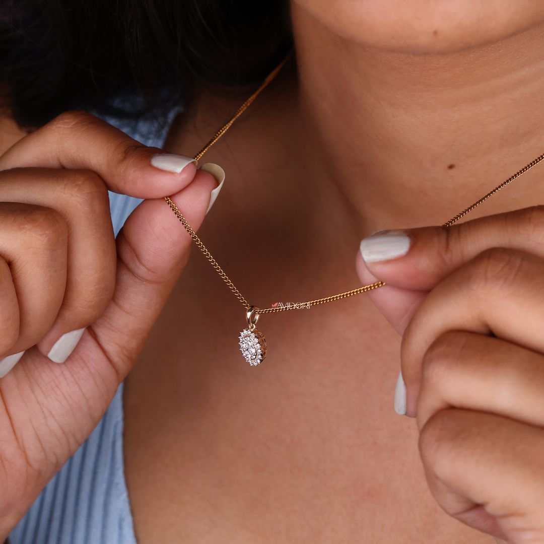 Wedding gift pendant for a meaningful occasion.