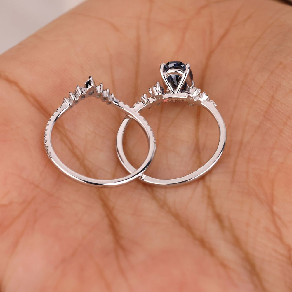 Handmade bridal set with matching wedding band from Avideri Jewelry.