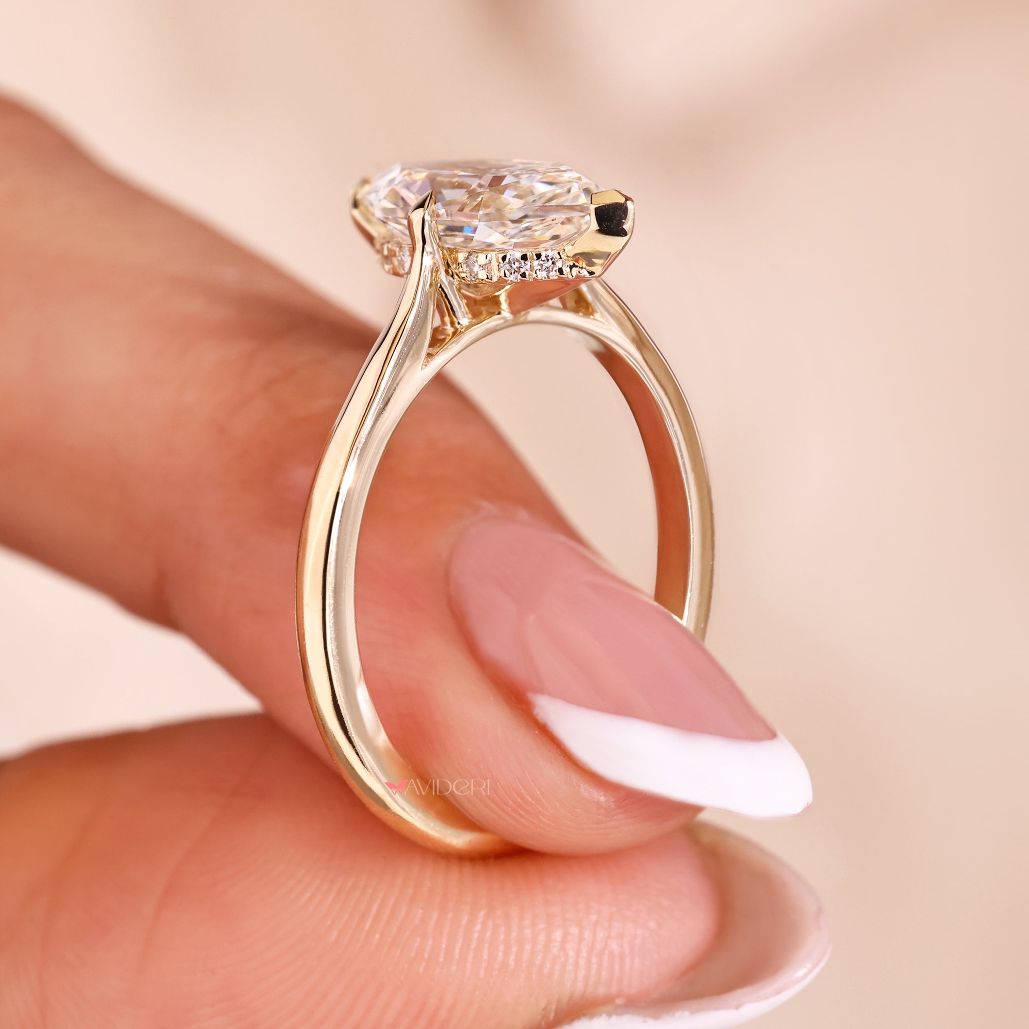 IGI certified diamond ring for quality assurance.
