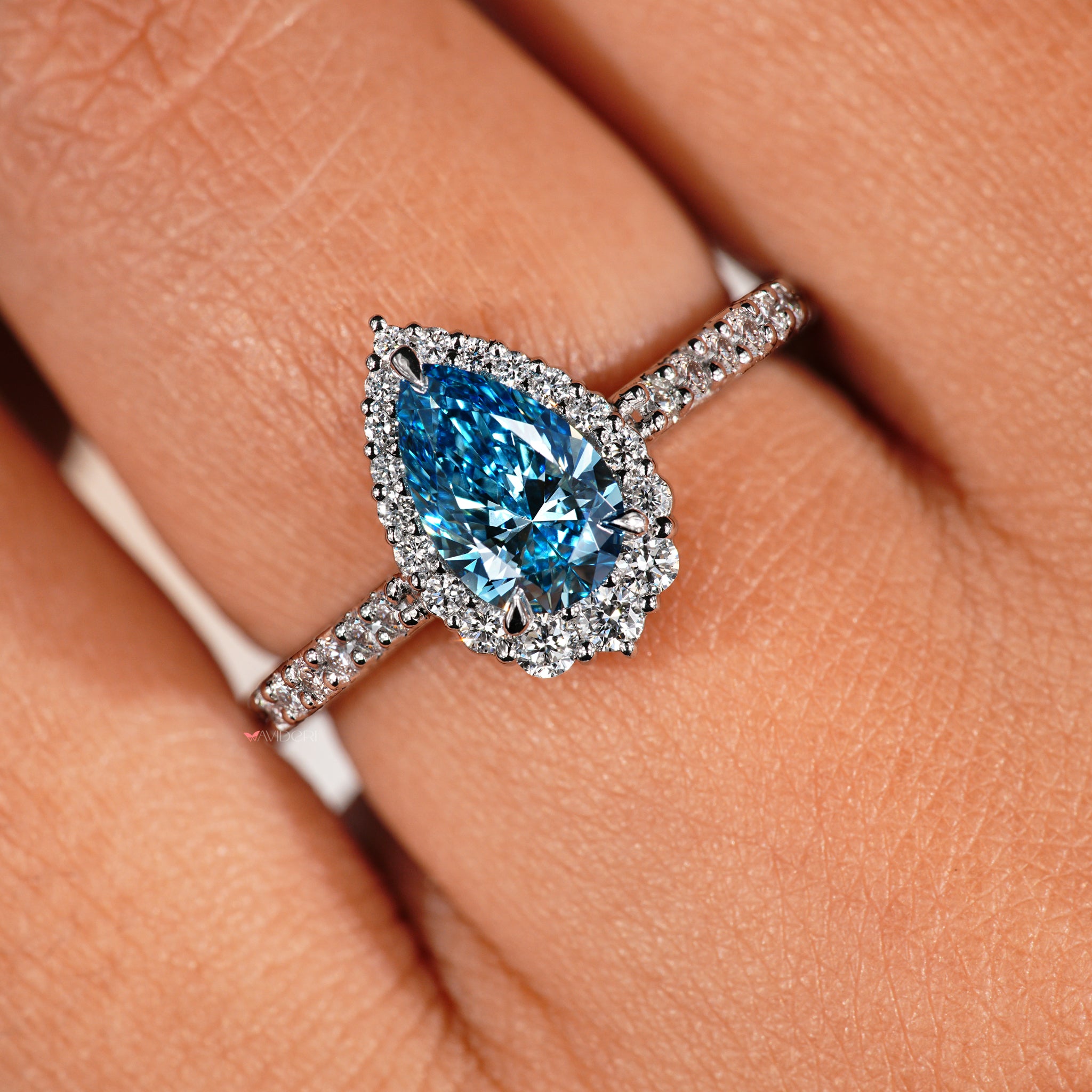 Buy engagement ring designed for special moments and eternal love.