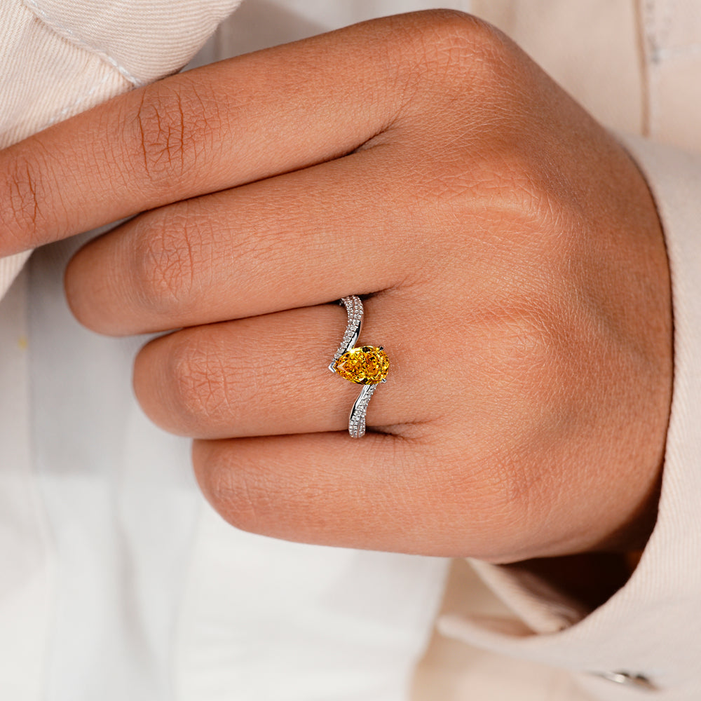 Luxurious white gold jewellery ring blending elegance and durability.
