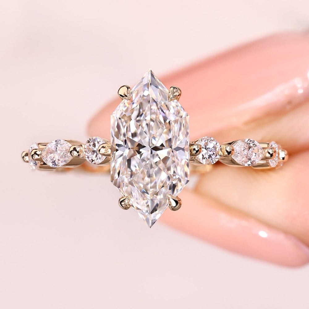 Classic Dutch marquise diamond ring design.
