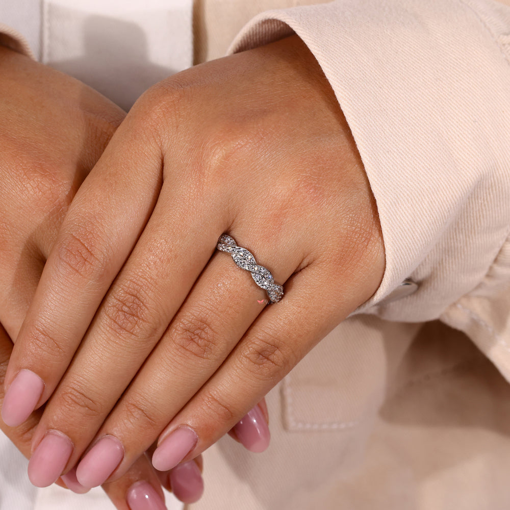 Lab grown diamond ring with stunning clarity.
