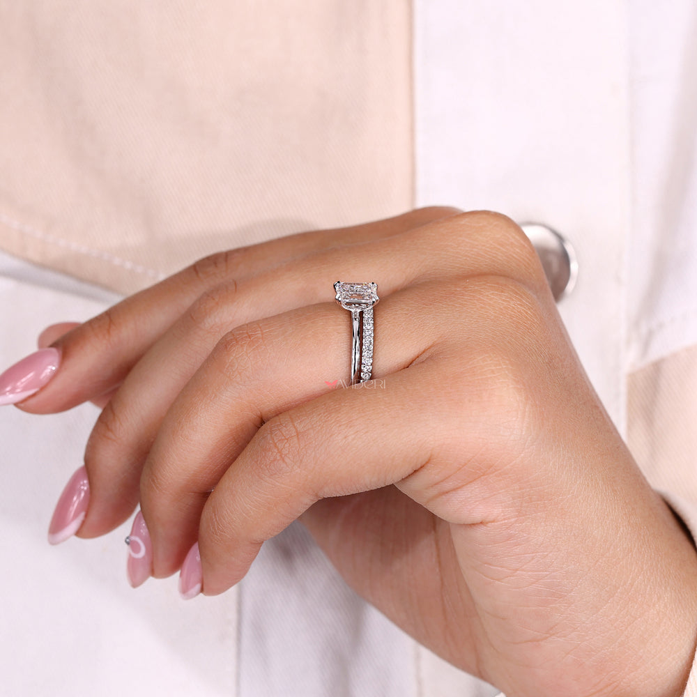 Round cut diamond ring with timeless elegance for everyday wear
