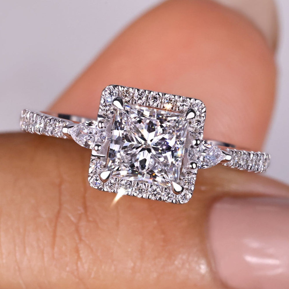 Princess cut diamond ring featuring a timeless design and brilliant sparkle, perfect for engagements and special occasions.
