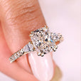 pear shaped diamond ring claw prong setting
