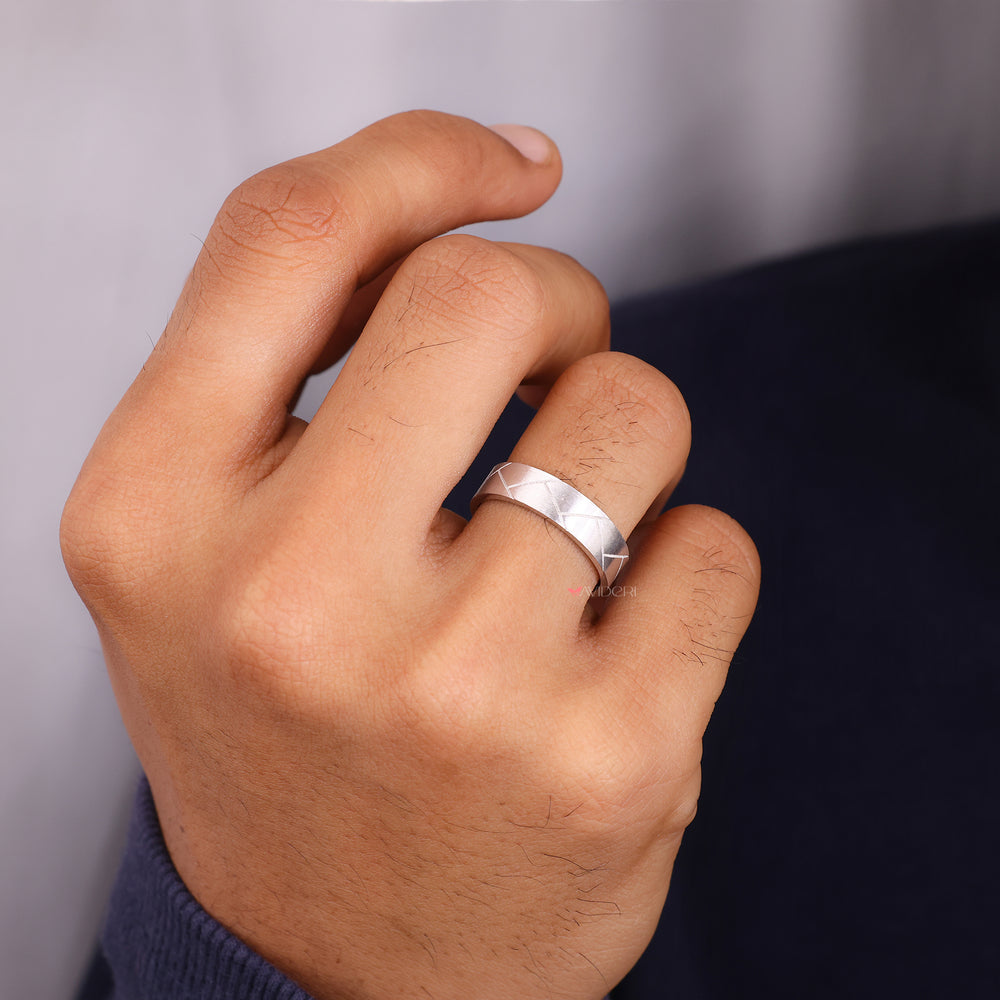 Satin finish mens ring blends smooth detail with modern design.
