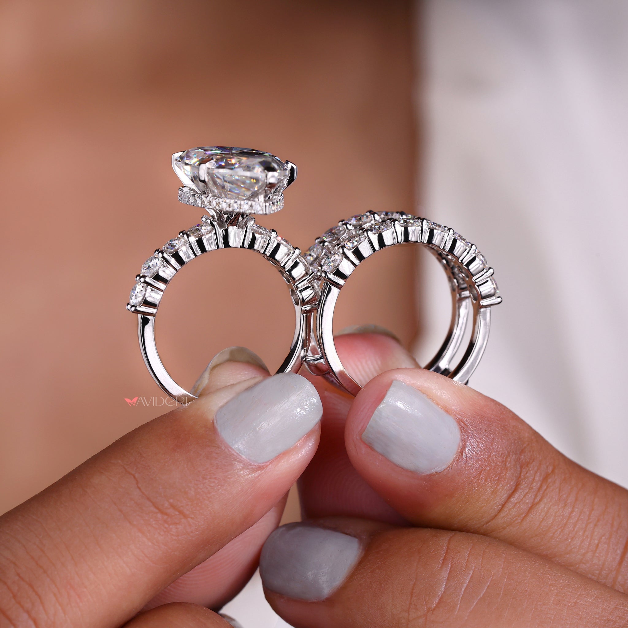 White Gold Bridal Set with a perfect blend of sophistication and timeless style.