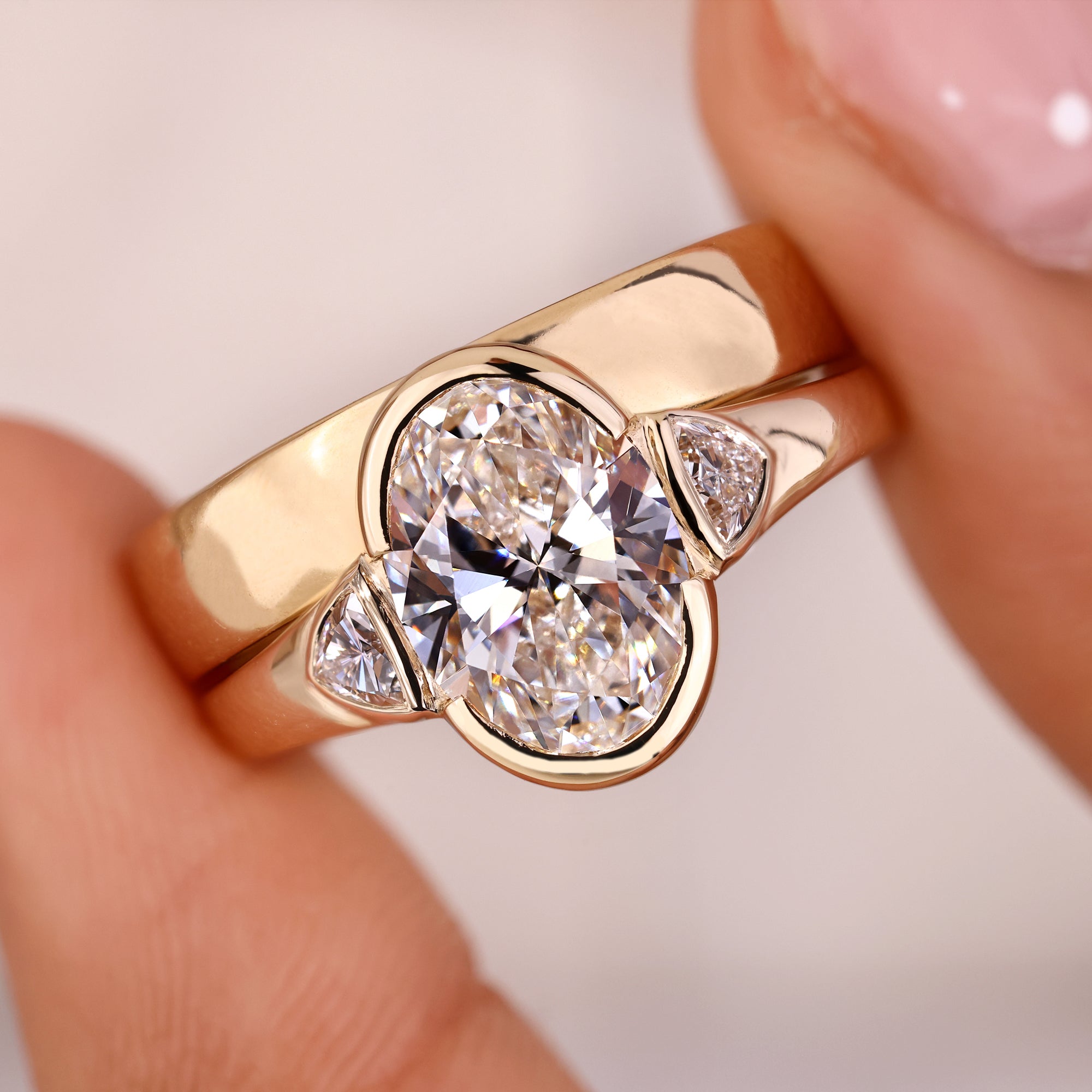 Comfort fit band for a smooth and comfortable wear.