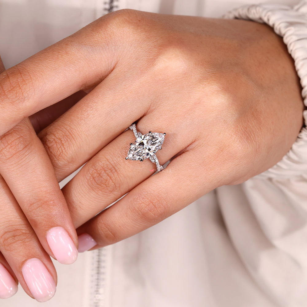 Buy engagement ring with IGI certified.