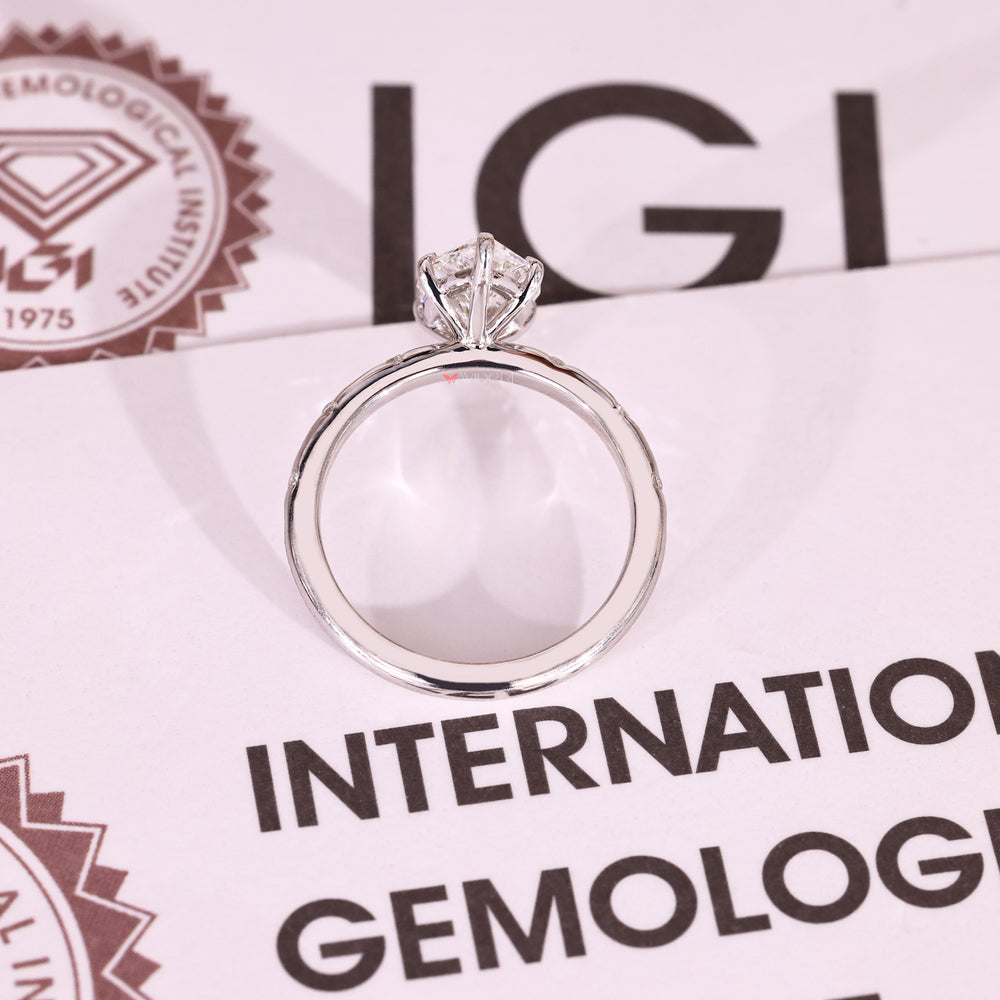 IGI certified marquise cut diamond ring design.
