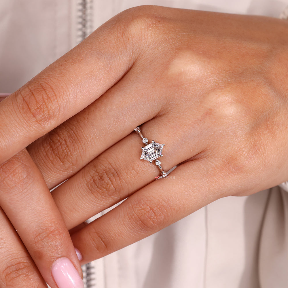 Buy engagement ring with IGI certified.