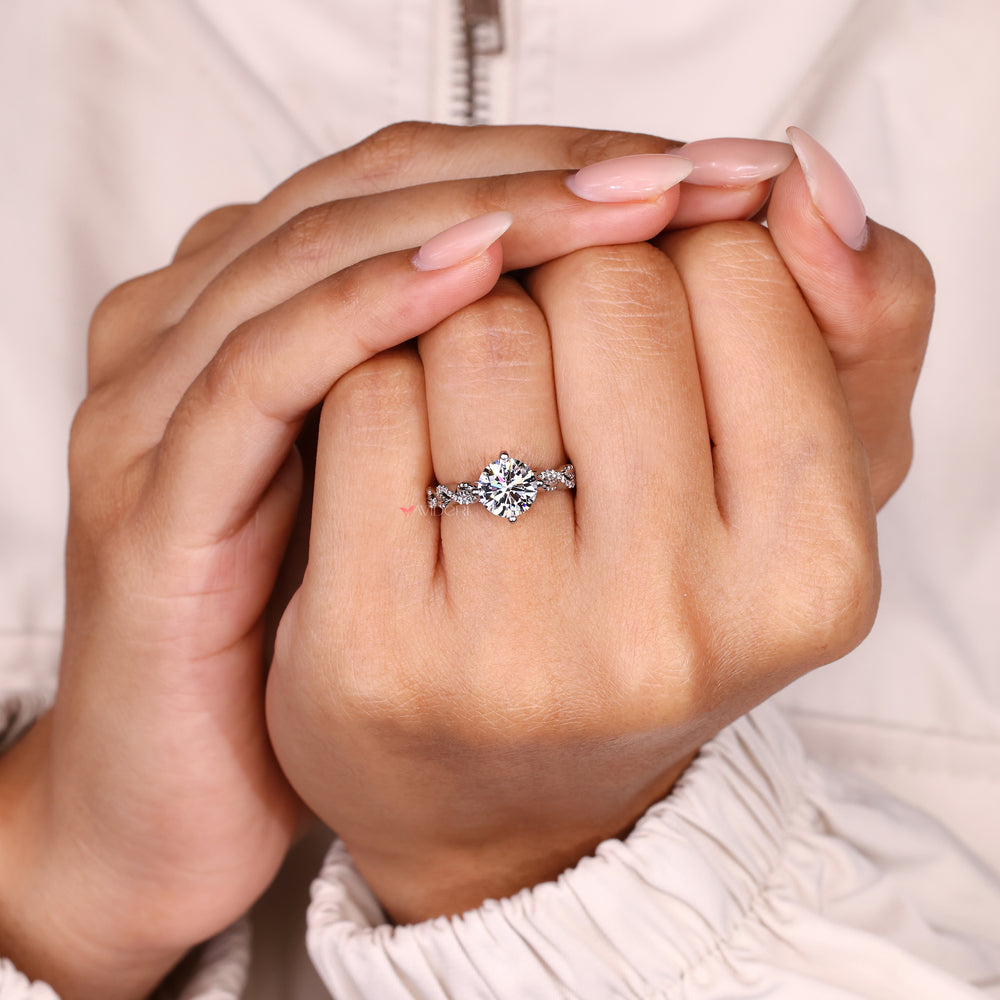 Handmade round diamond ring nature inspired.
