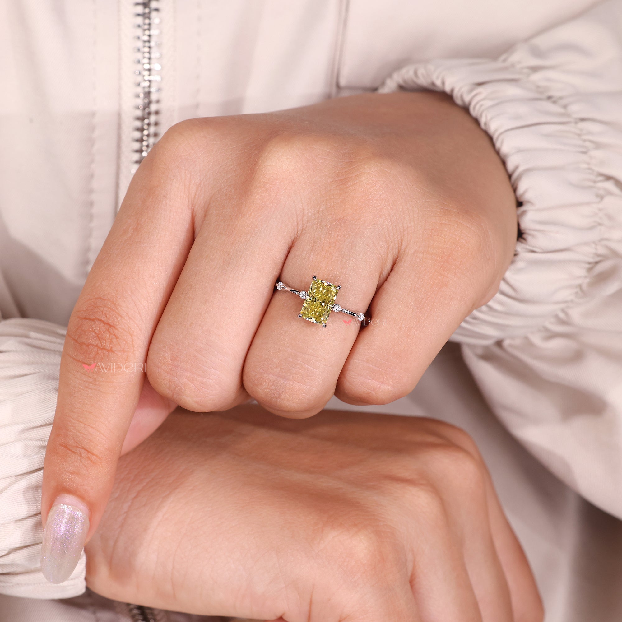 This design features a classic distance pave setting for extra brilliance.