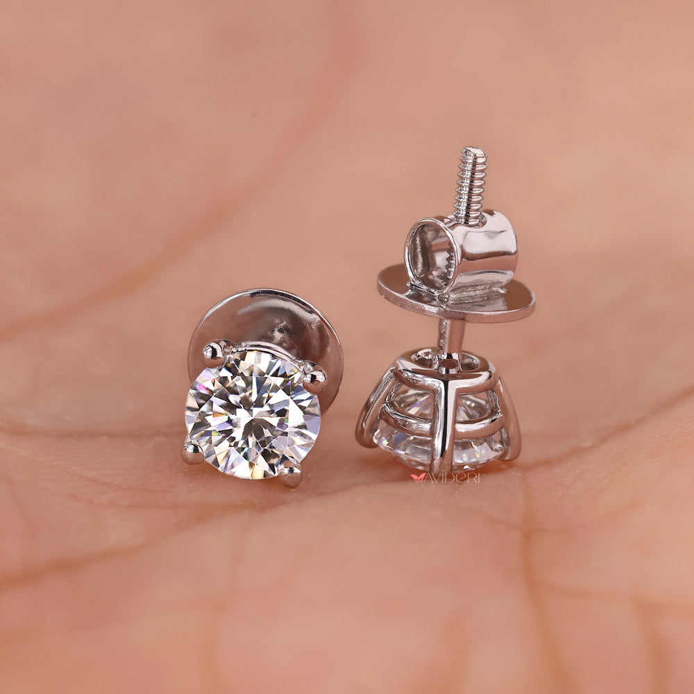 Solitaire moissanite earrings gift from Avideri.