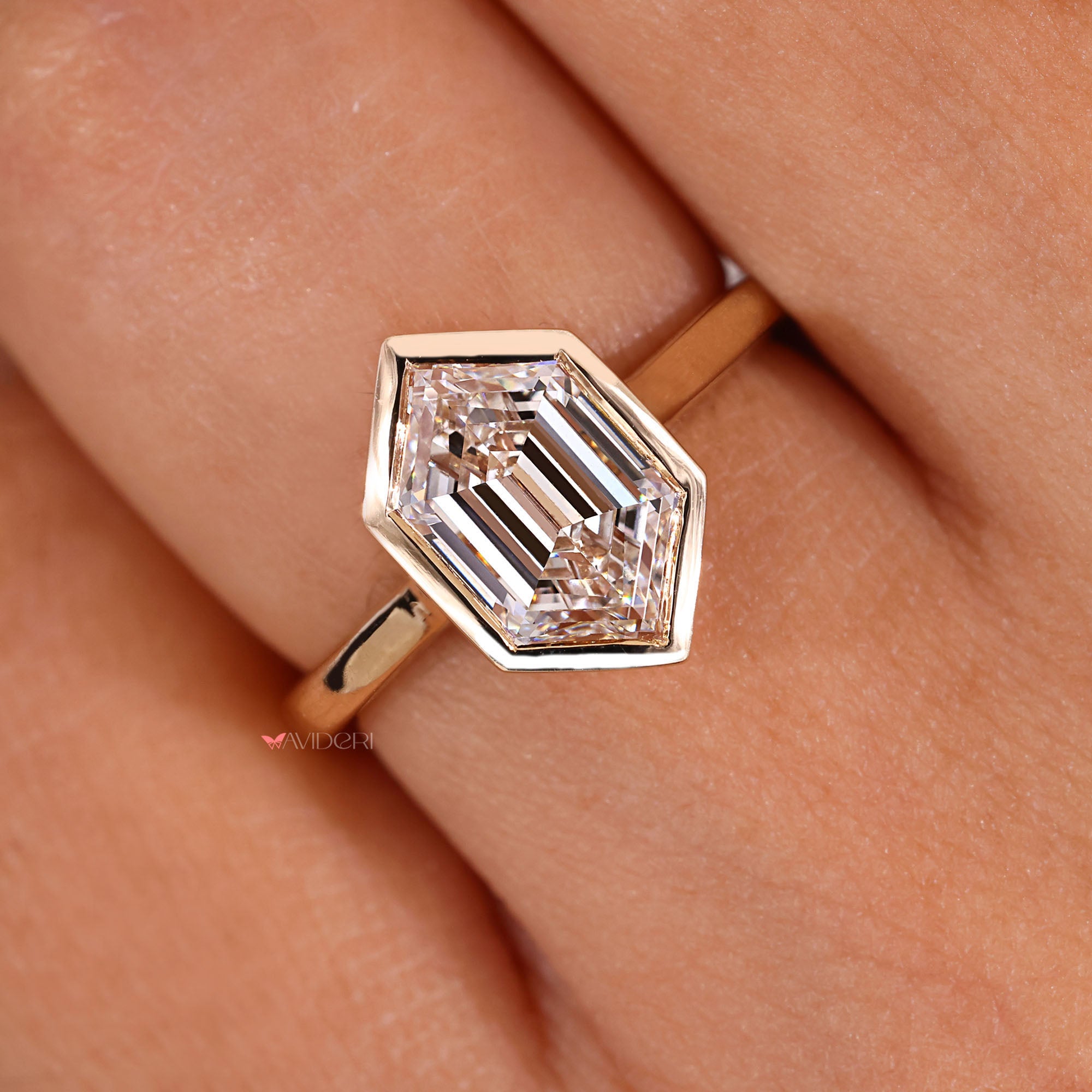 Avideri engagement ring with custom hexagon diamond.
