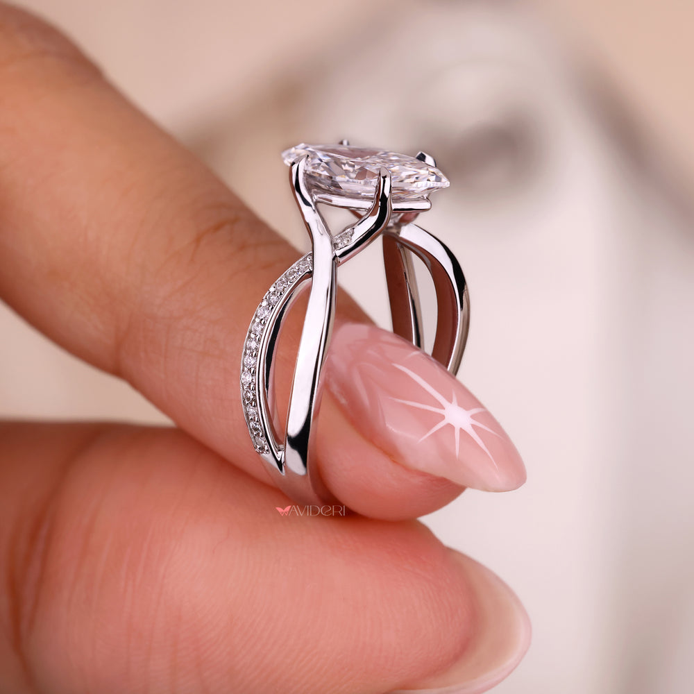 Sparkling round diamond ring for unforgettable moments

