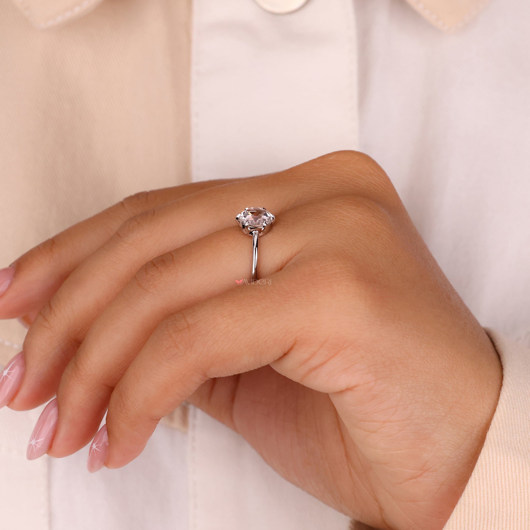 handmade 6 prong engagement ring from Avideri for a bespoke experience