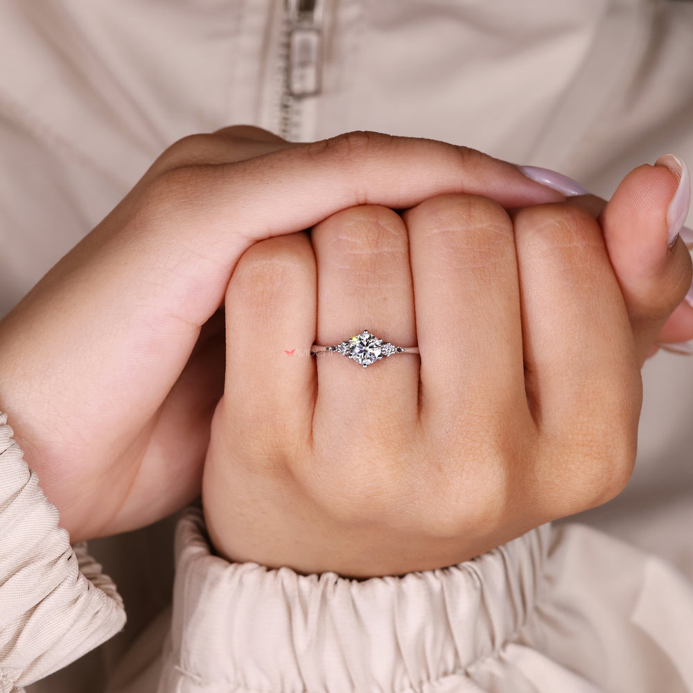 This moissanite ring offers fire and beauty without compromise.
