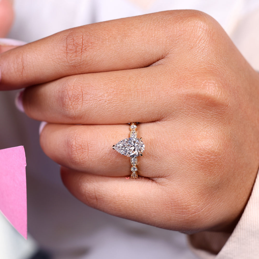 Lab Grown Diamond pear shaped ring for a sustainable and stunning choice.
