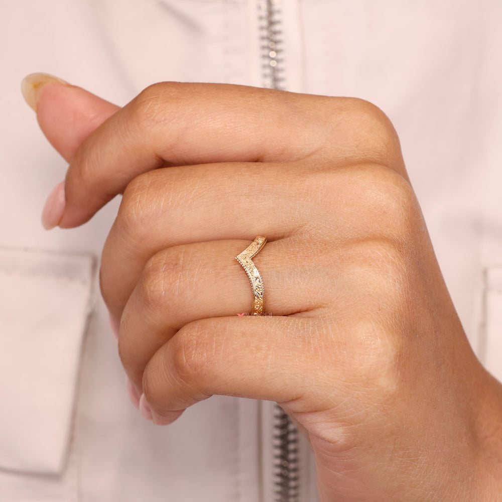 Lab grown vintage wedding band handmade style.
