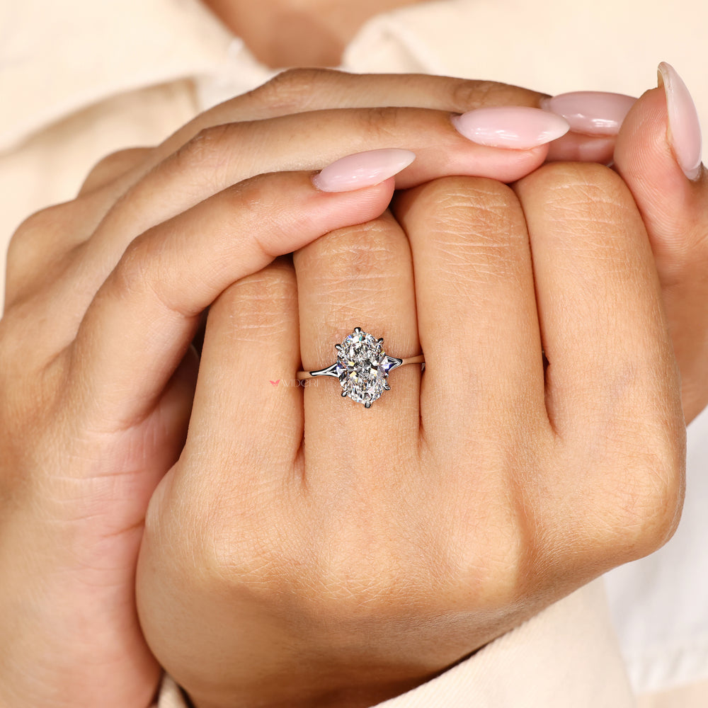 IGI certified oval diamond ring handmade.
