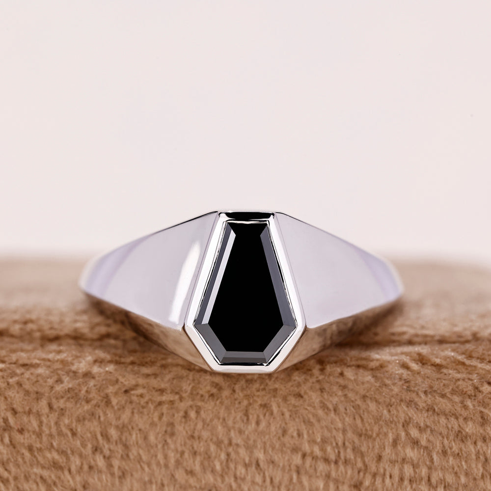 Elegant moissanite mans wedding ring with a beautiful and durable design.