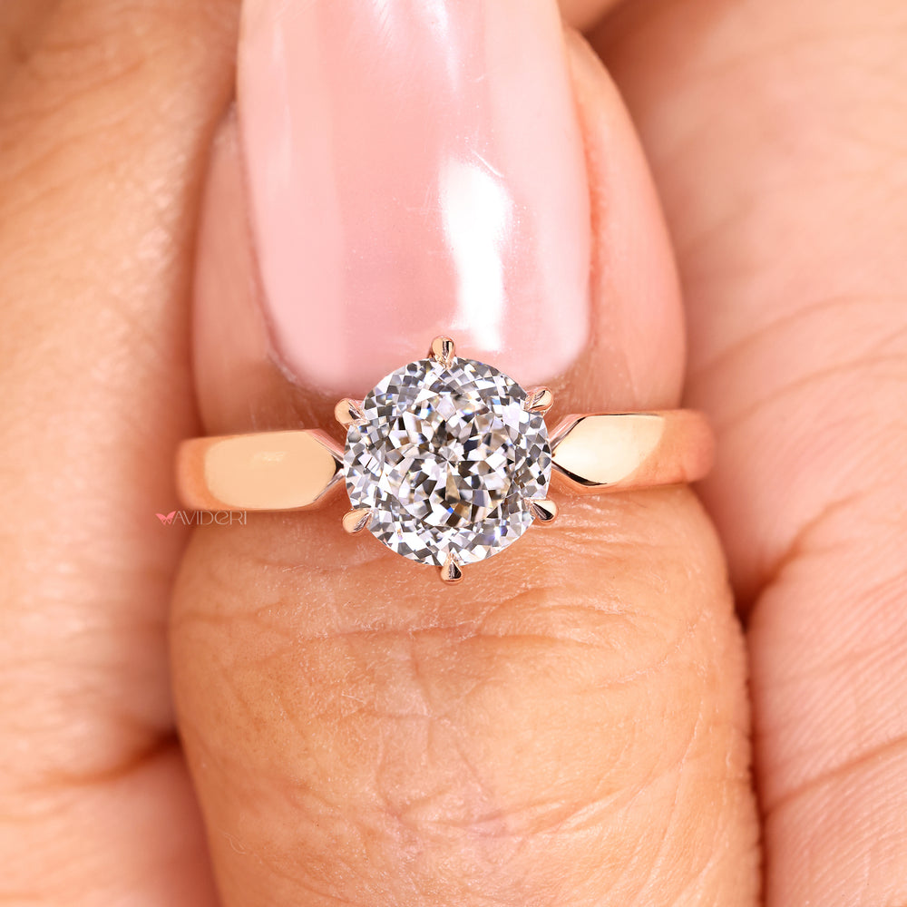 Lab grown diamond Portuguese ring solitaire.
